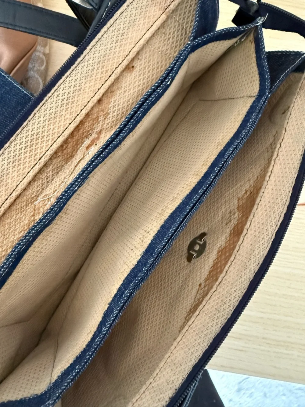 Guess Denim Shoulder Bag Y2K Buckle Detail Dark Wash - Picture 6 of 8